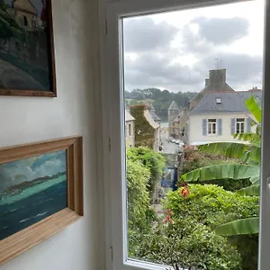 De 1634 Avec Balcon Au Sud Sur Jardin En Plein Coeur Historique Apartment Tréguier
